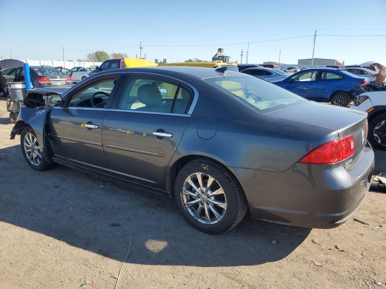 2011 Buick Lucerne Cxl - Фото 2