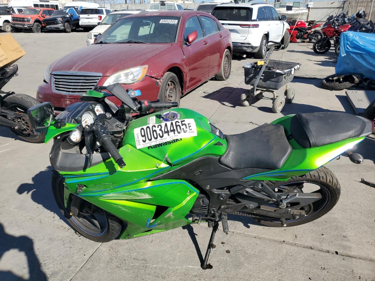 2012 Kawasaki Ex250 J - Фото 3