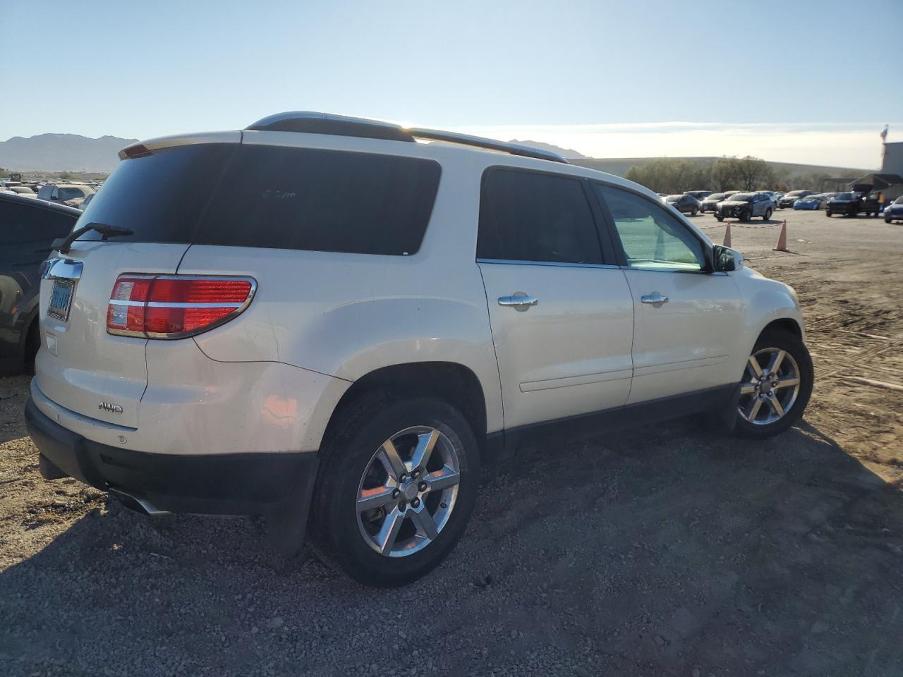 2008 Saturn Outlook Xr - Фото 3