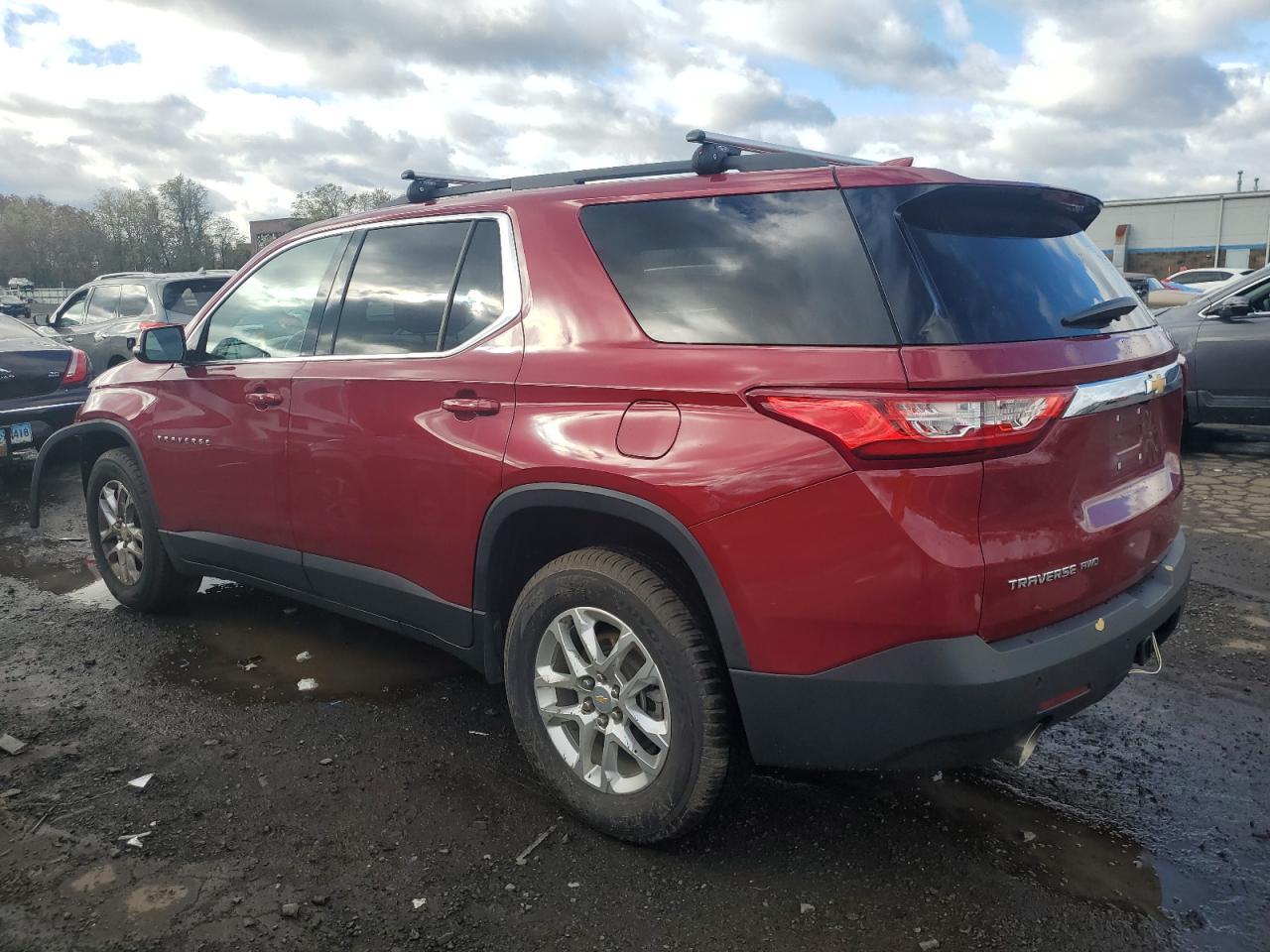 2020 Chevrolet Traverse Lt - Фото 2