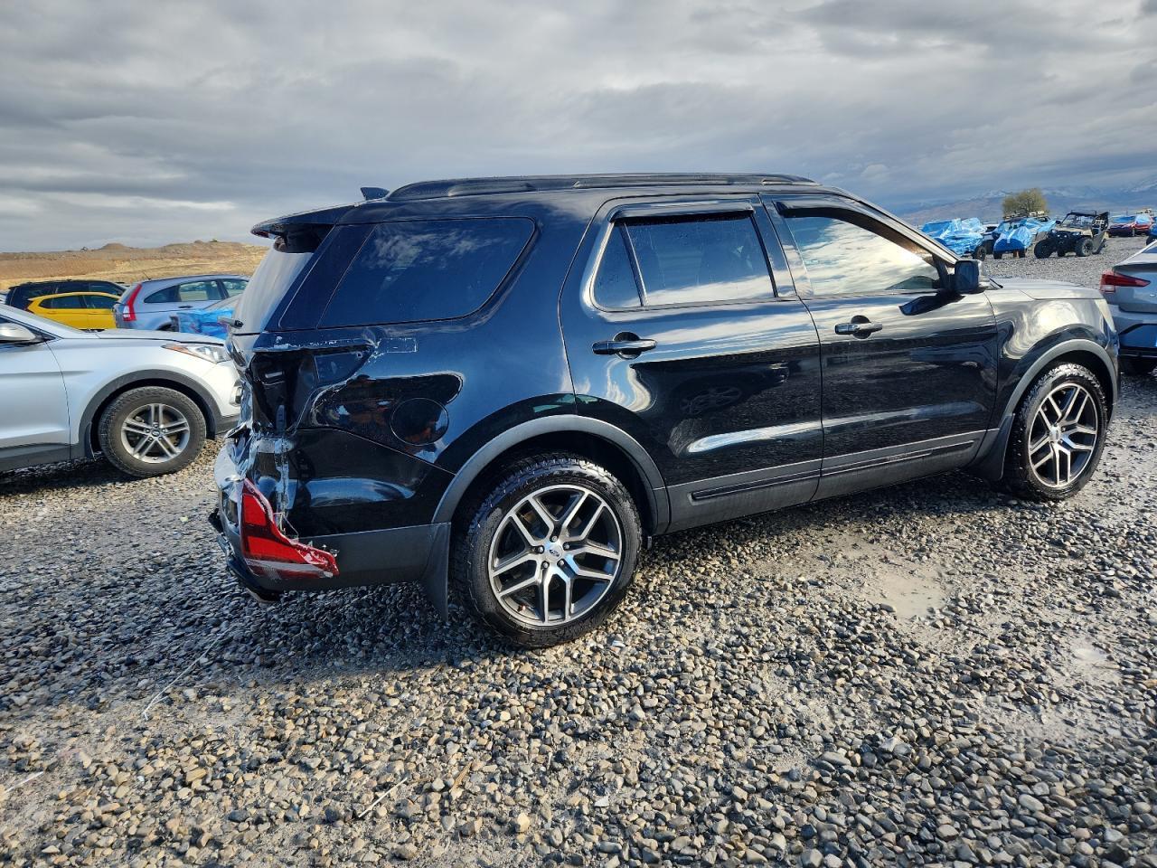 2017 Ford Explorer Sport - Image 3