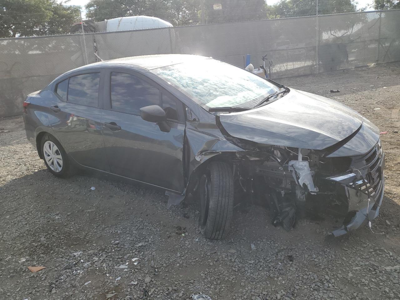 2025 Nissan Versa S - Image 4