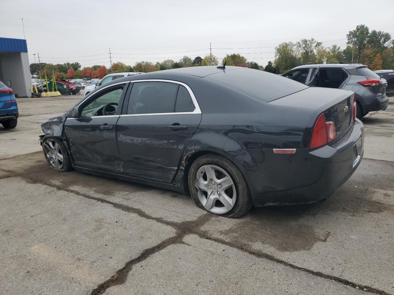 2010 Chevrolet Malibu Ls - Image 2