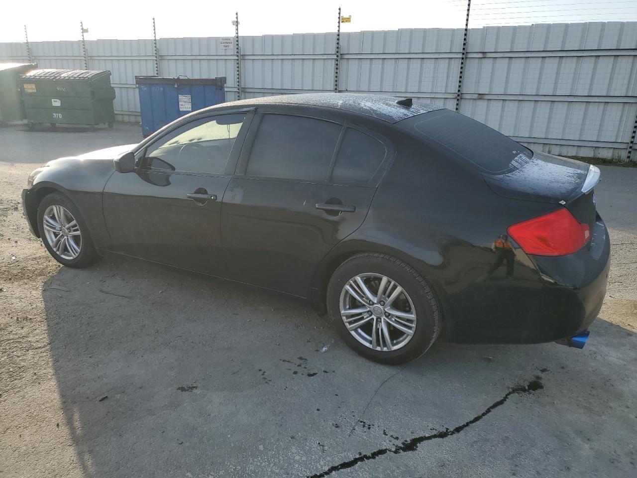 2013 Infiniti G37 Base - Image 2