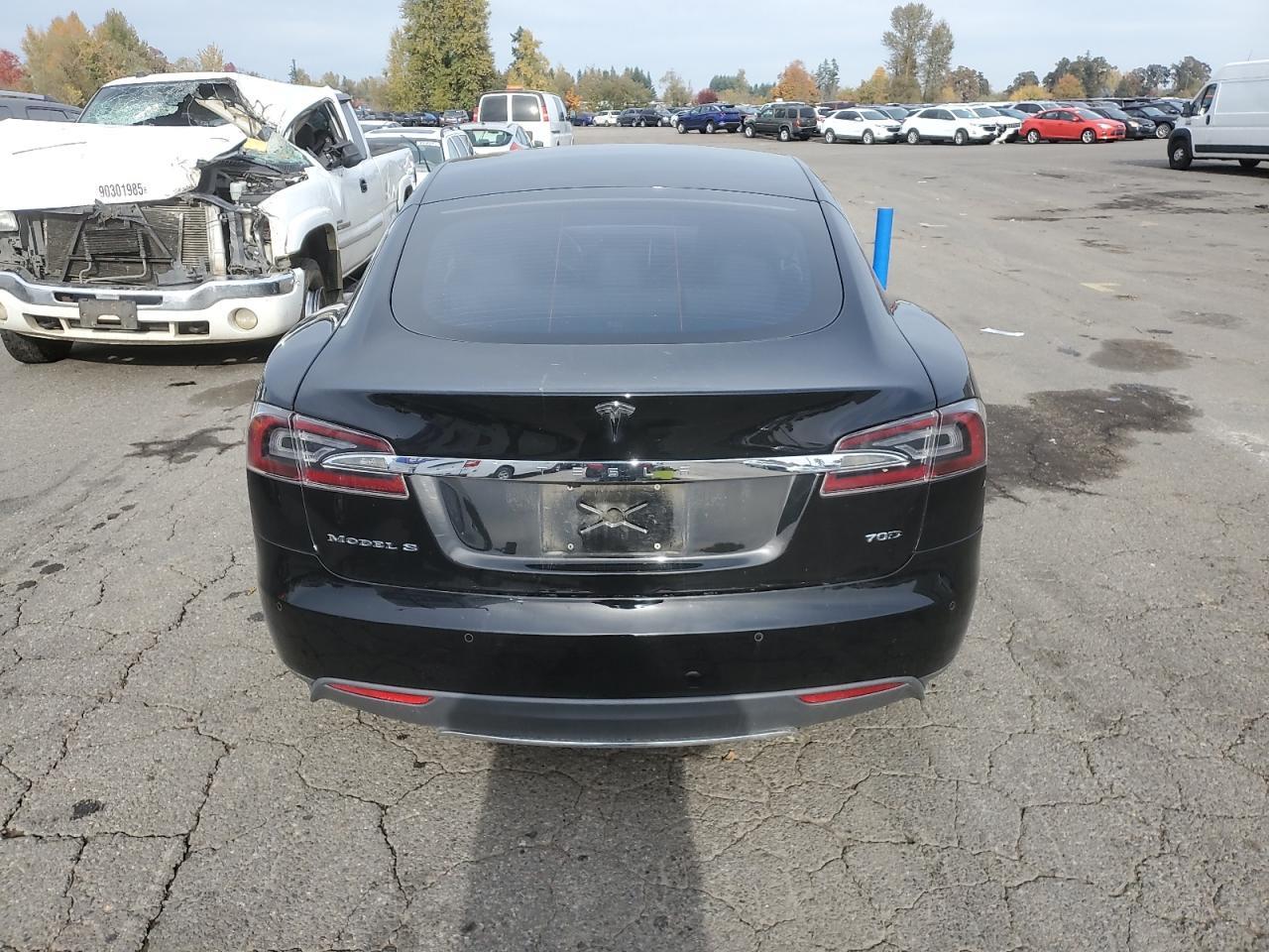 2015 Tesla Model S 70D - Фото 6