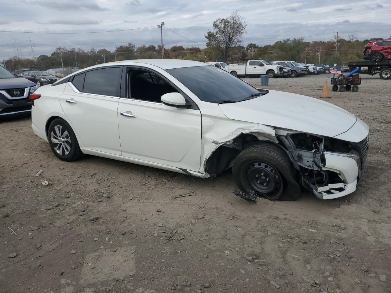 2023 Nissan Altima S - Image 4