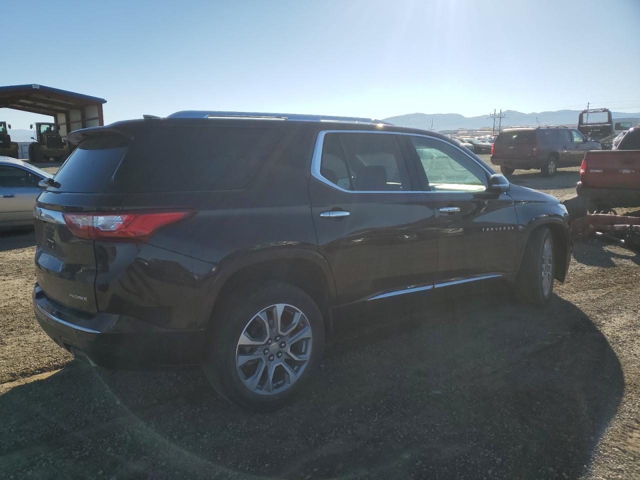 2020 Chevrolet Traverse Premier - Image 3