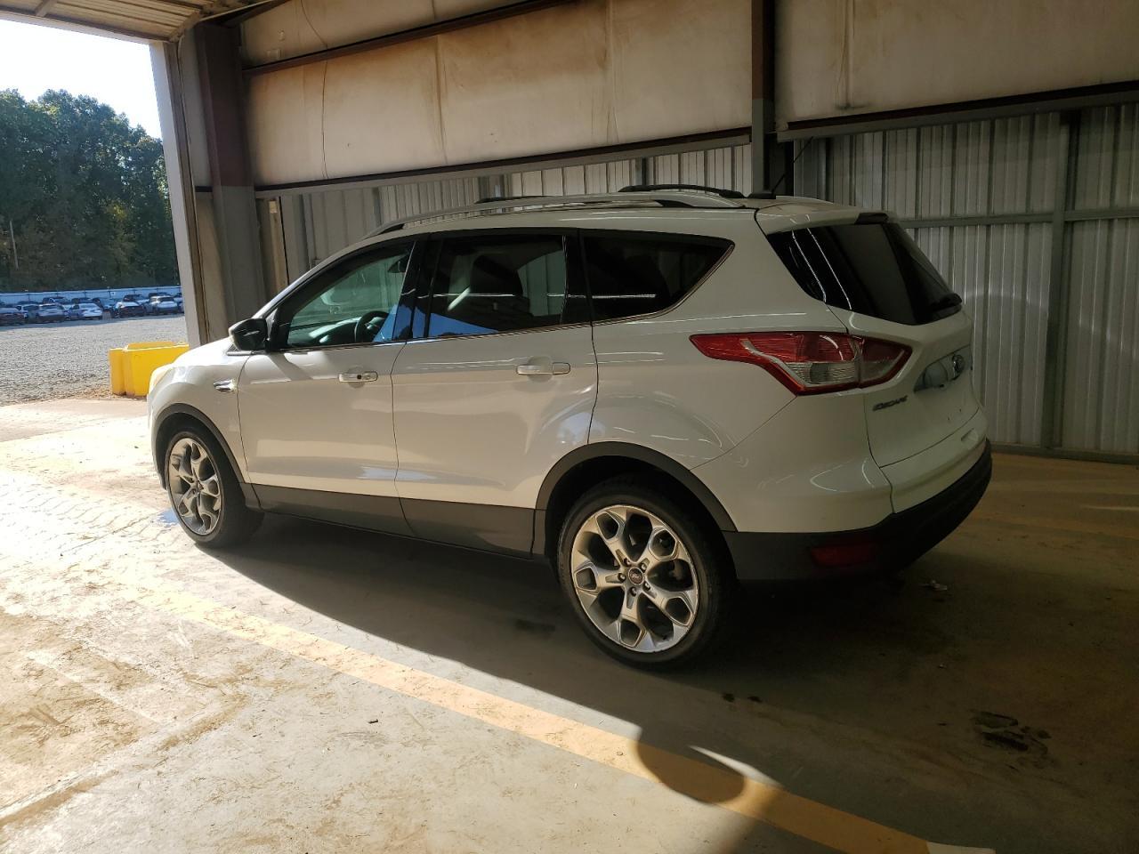 2014 Ford Escape Titanium - Image 2