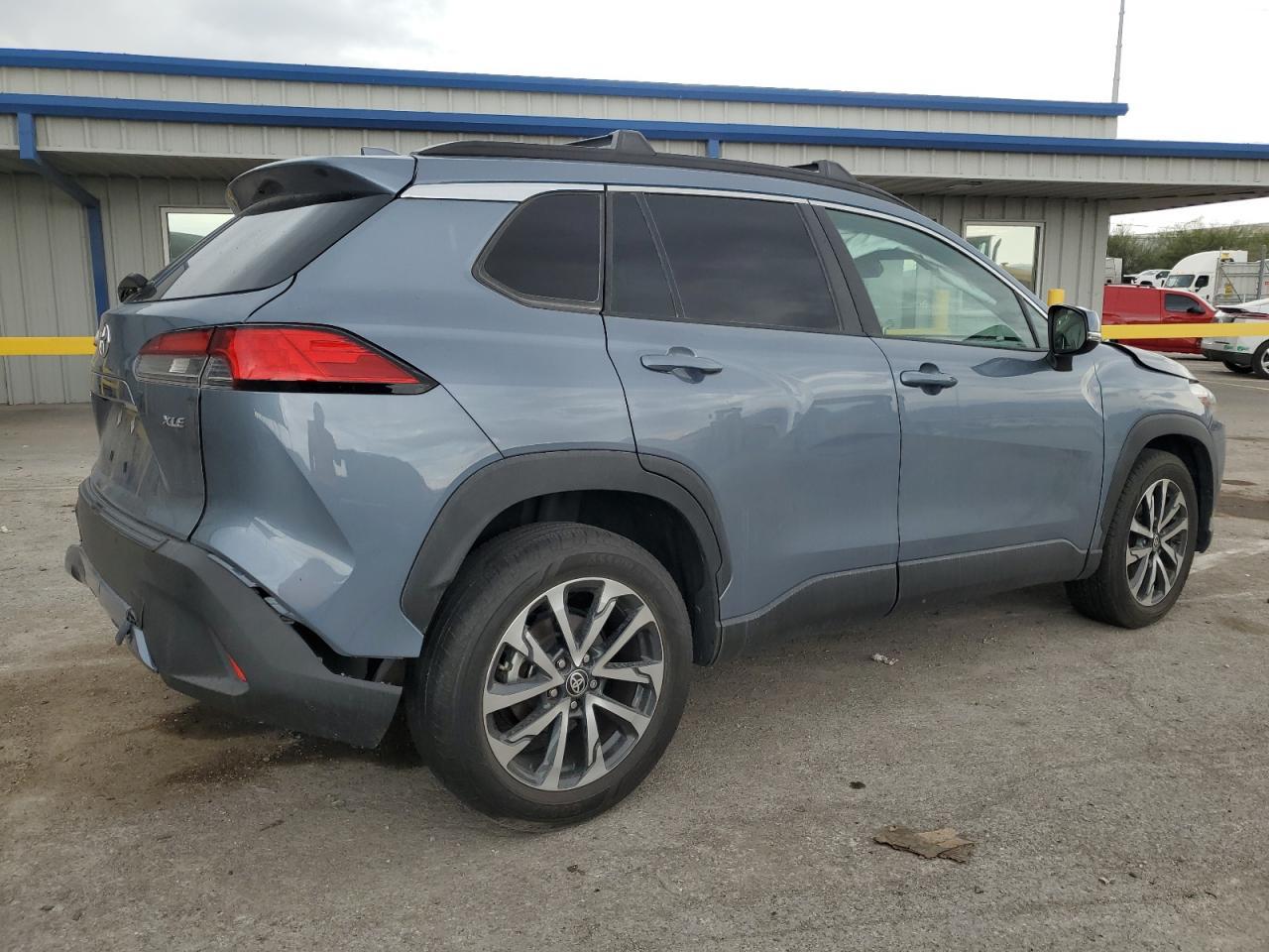 2023 Toyota Corolla Cross Xle - Фото 3