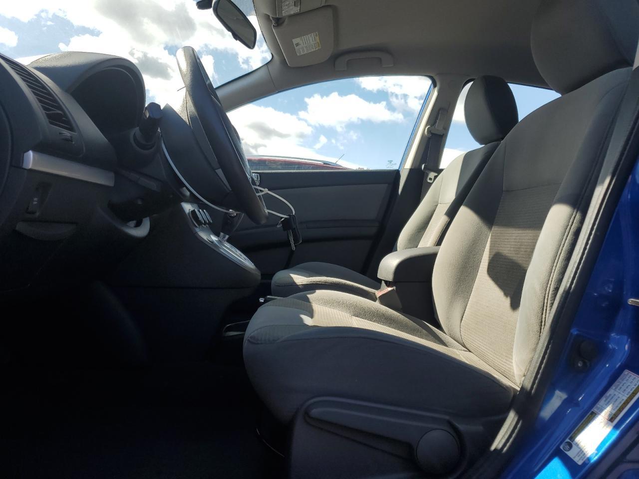 2011 Nissan Sentra 2.0 - Image 7