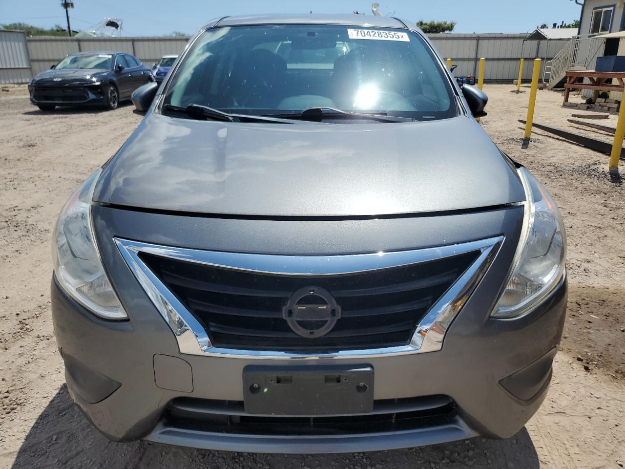 2018 Nissan Versa S - Фото 5