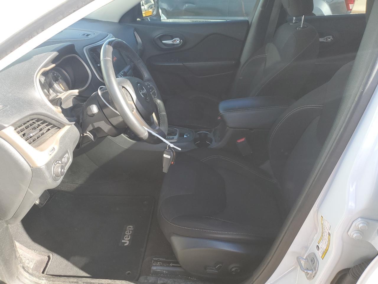 2016 Jeep Cherokee Latitude - Фото 7