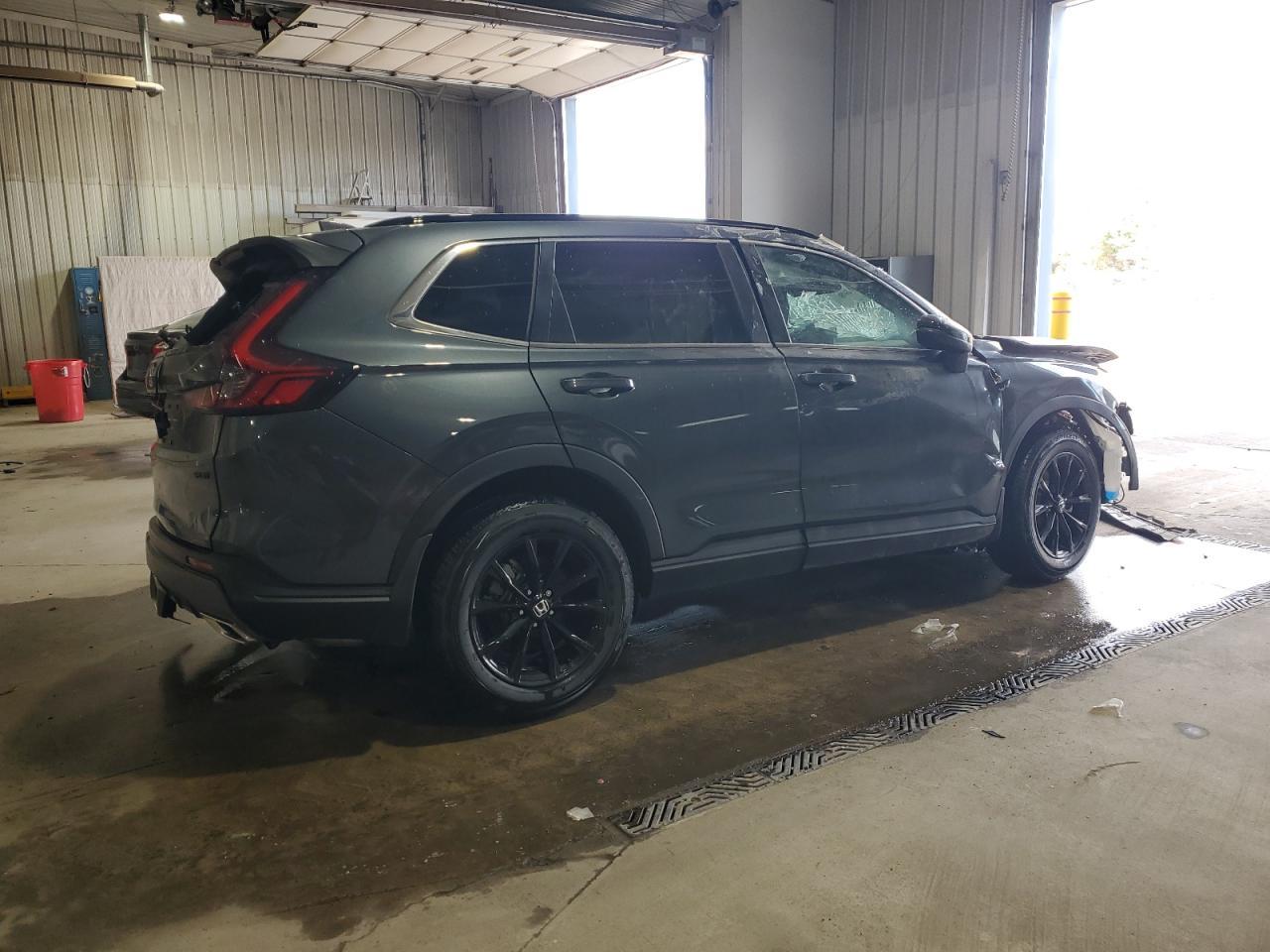 2025 Honda Cr-V Sport-L - Image 3