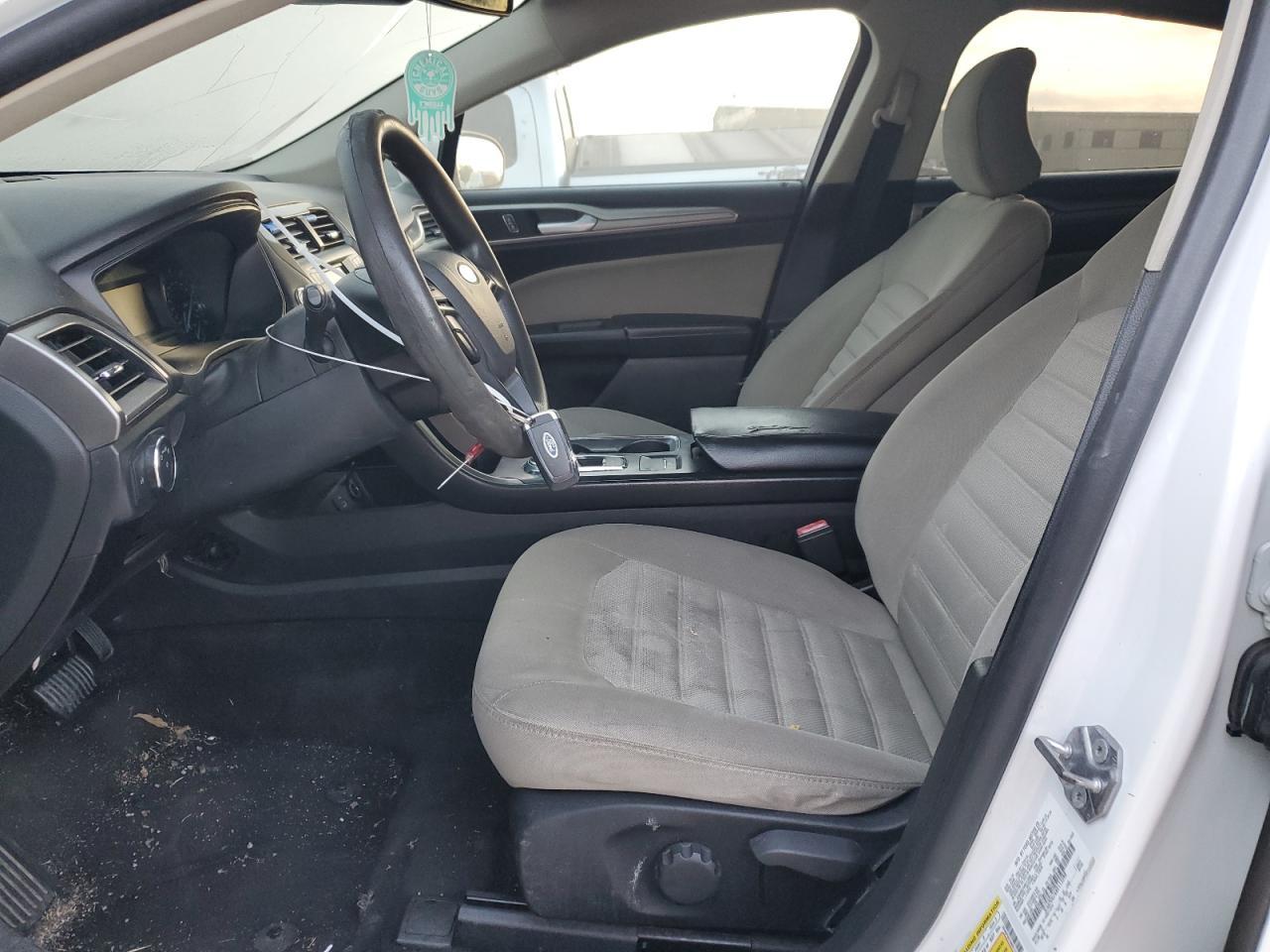 2019 Ford Fusion S - Image 7