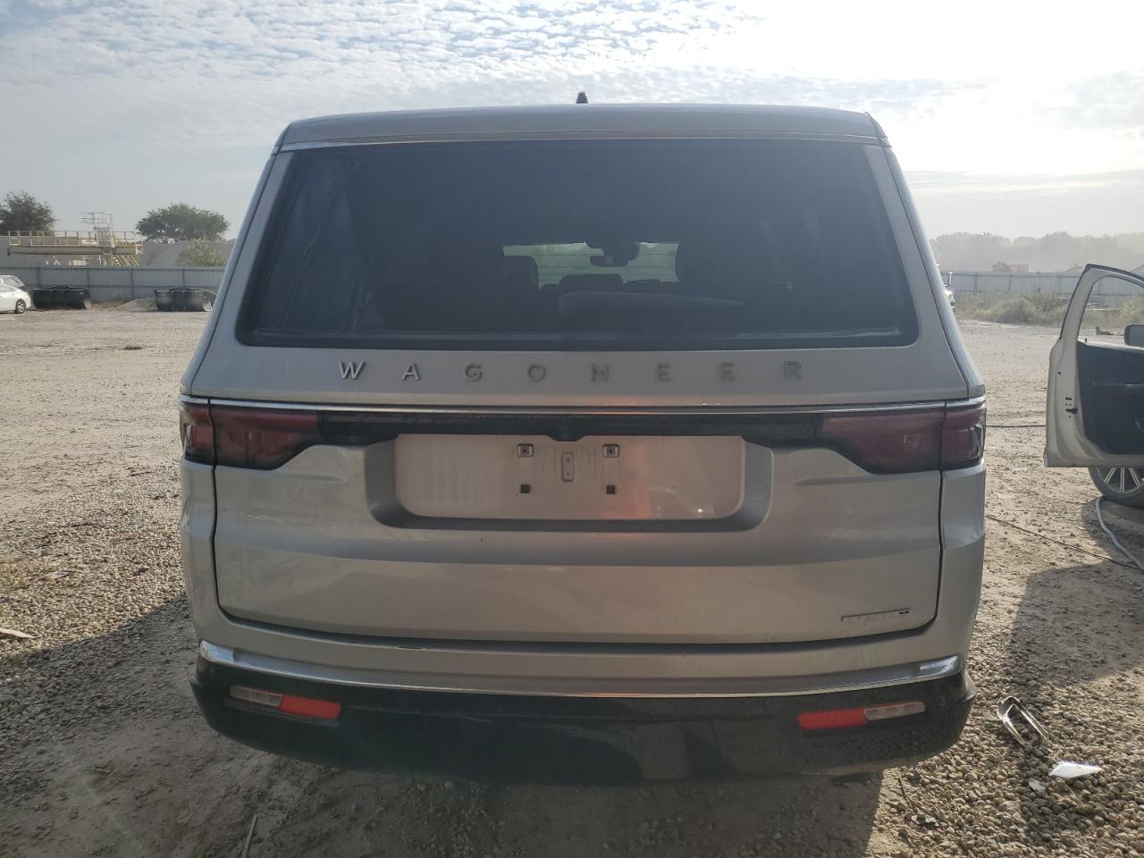 2024 Jeep Wagoneer L Series Ii - Image 6