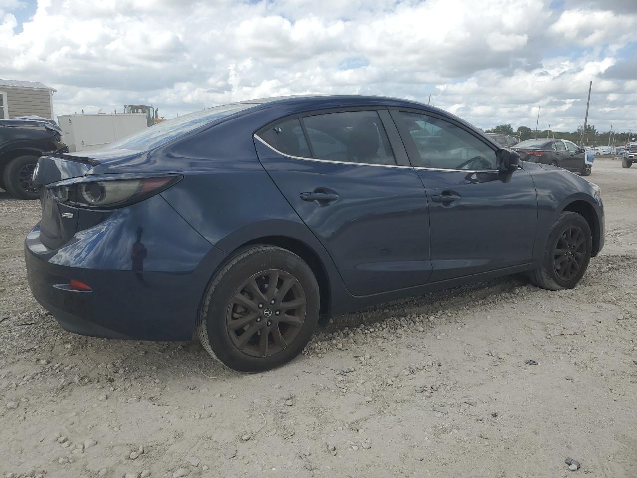 2018 Mazda 3 Sport - Фото 3