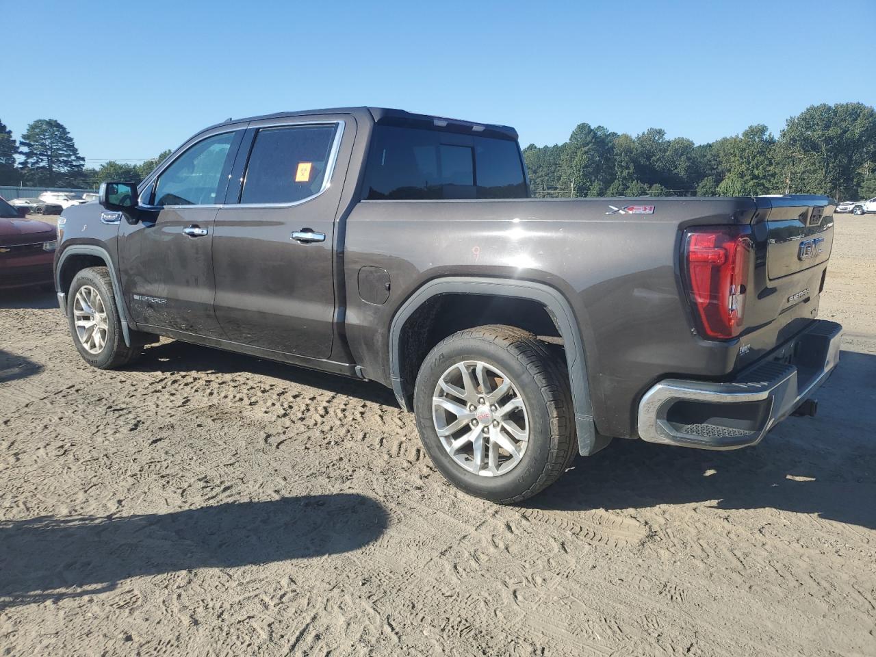 2022 GMC Sierra Limited K1500 Slt - Image 2