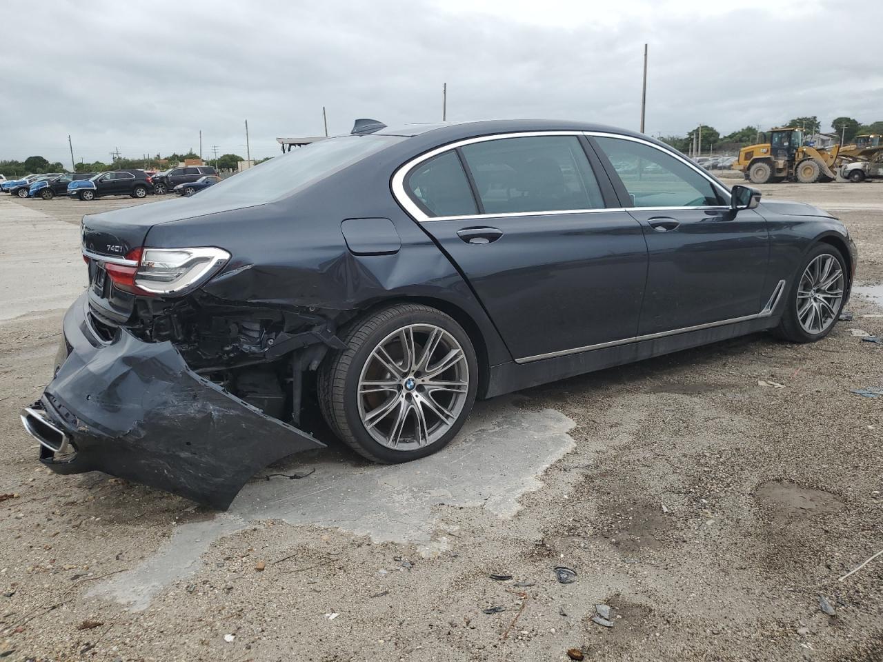 2019 BMW 740 I - Фото 3