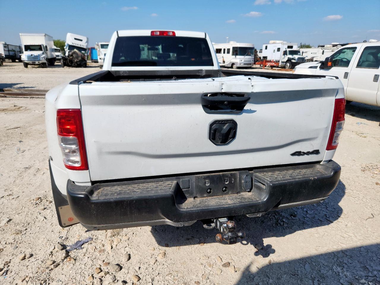 2024 Ram 3500 Tradesman - Фото 6