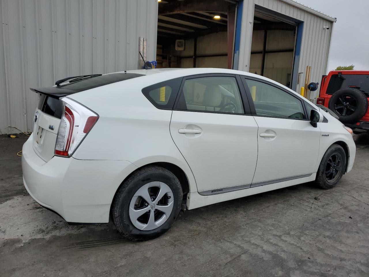 2015 Toyota Prius - Image 3