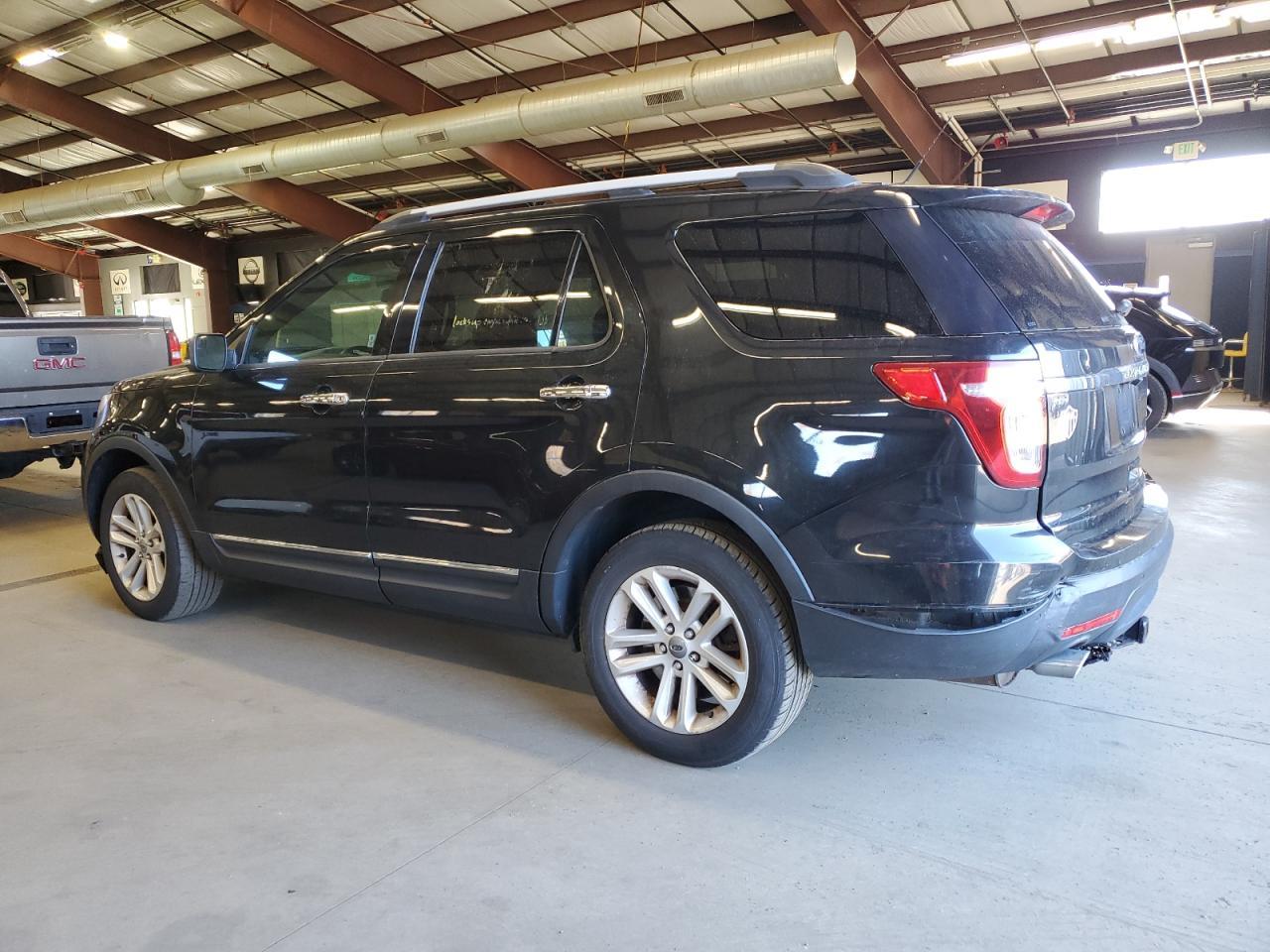 2014 Ford Explorer Xlt - Фото 2