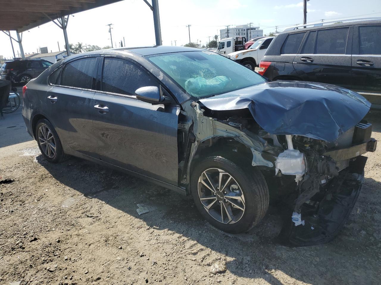 2024 Kia Forte Lx - Фото 4