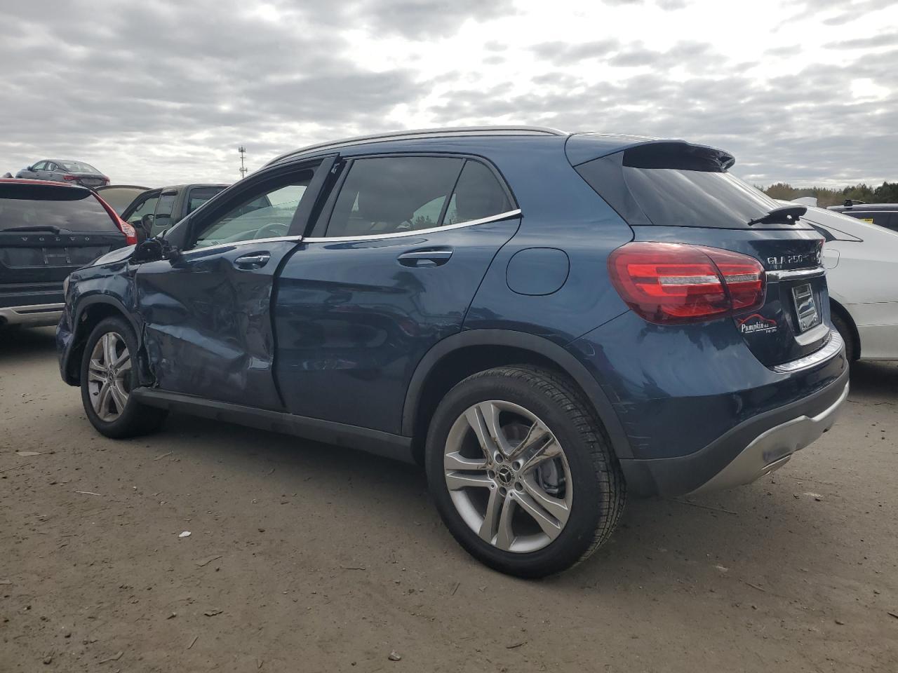 2020 Mercedes-Benz Gla 250 4Matic - Фото 2