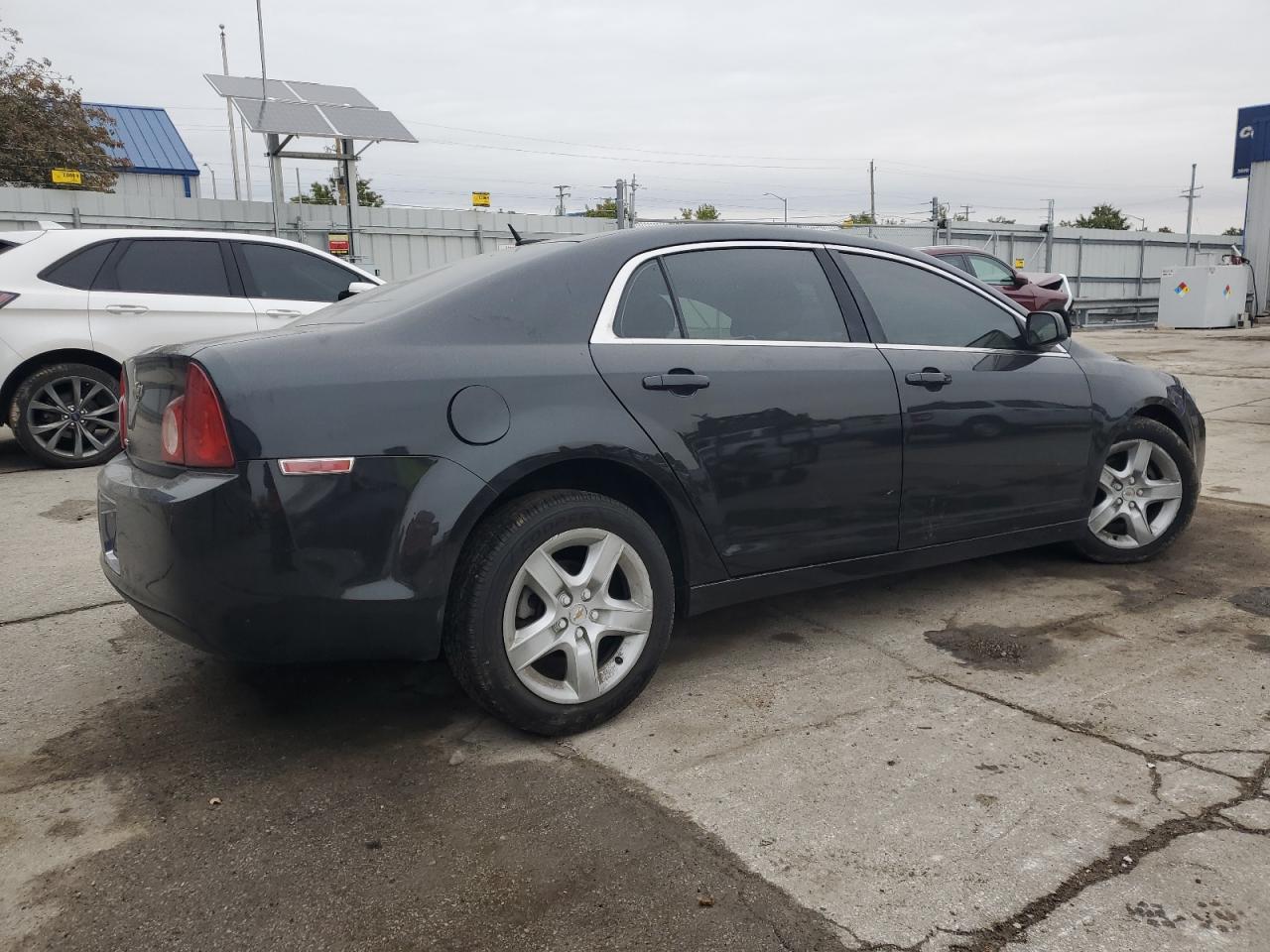 2010 Chevrolet Malibu Ls - Image 3