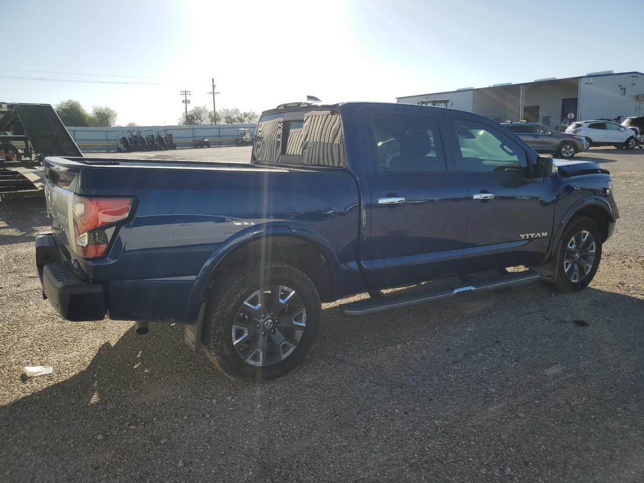 2022 Nissan Titan Sv - Фото 3