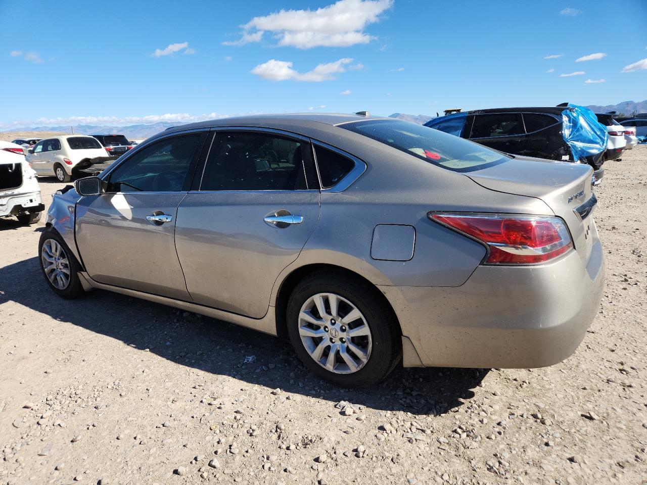 2015 Nissan Altima 2.5 - Image 2