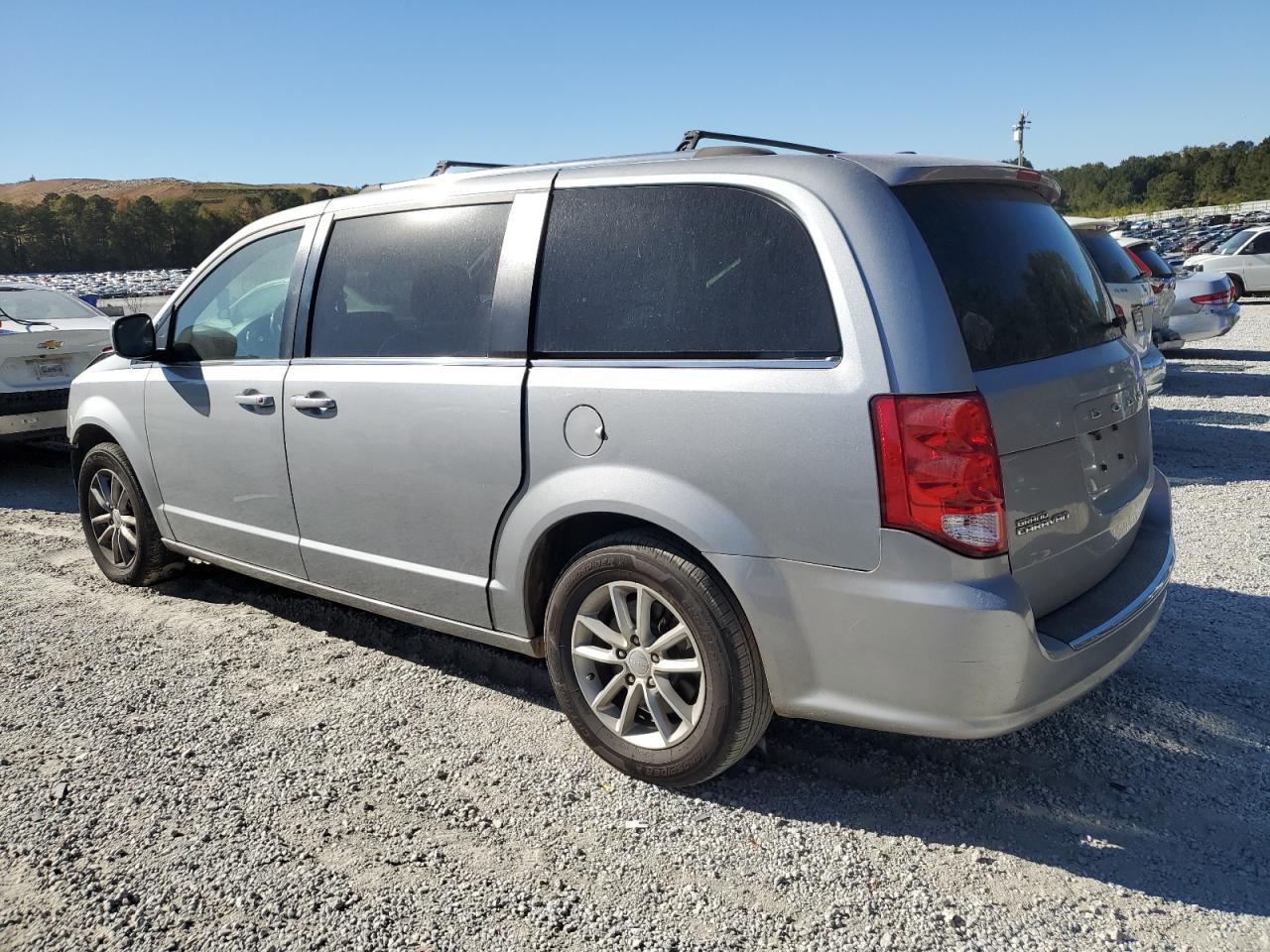 2019 Dodge Grand Caravan Sxt - Фото 2