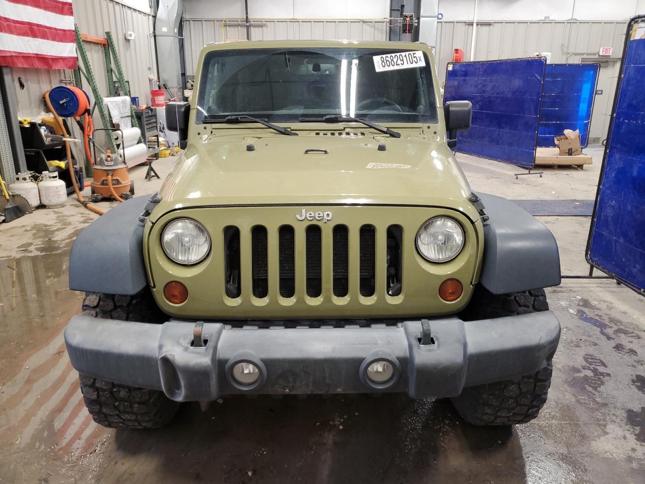 2013 Jeep Wrangler Unlimited Rubicon - Image 5