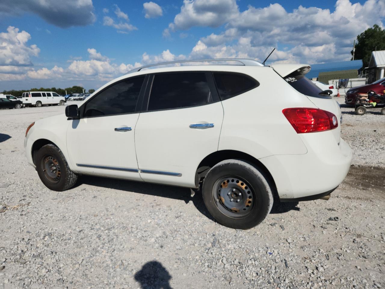 2015 Nissan Rogue Select S - Фото 2