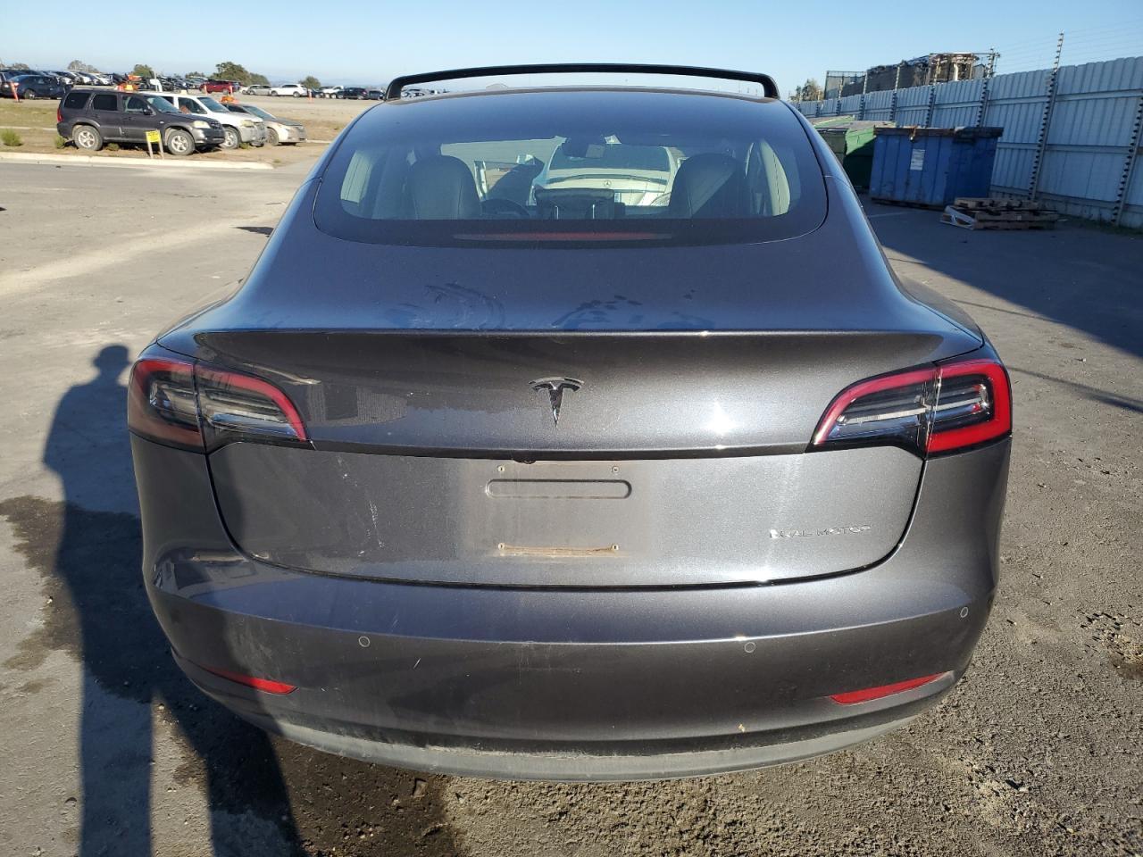 2018 Tesla Model 3 - Фото 6