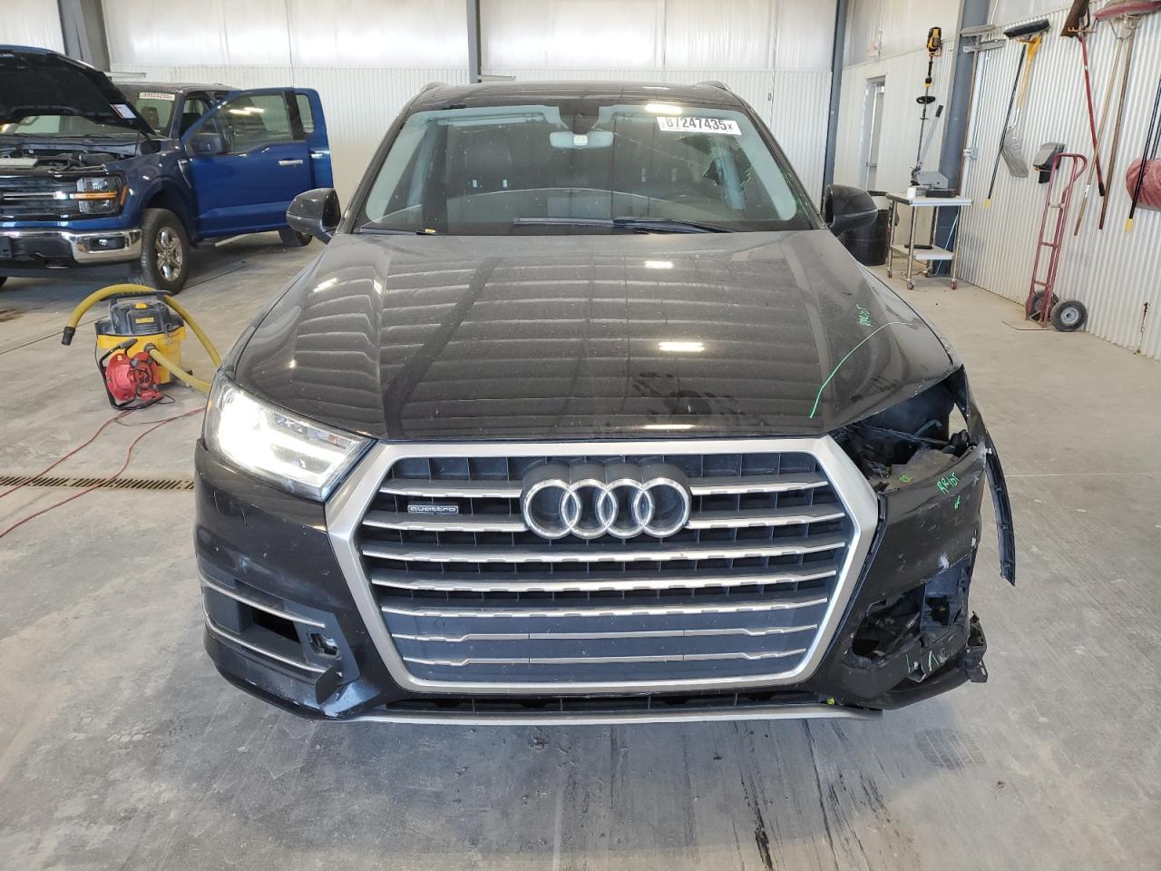 2017 Audi Q7 Premium Plus - Фото 5
