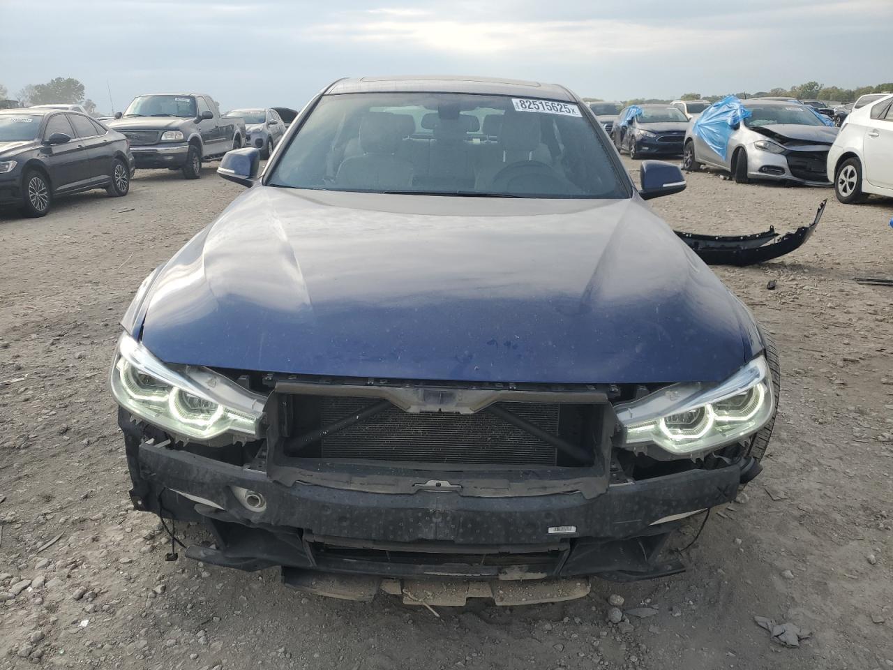 2017 BMW 330 Xi - Фото 5