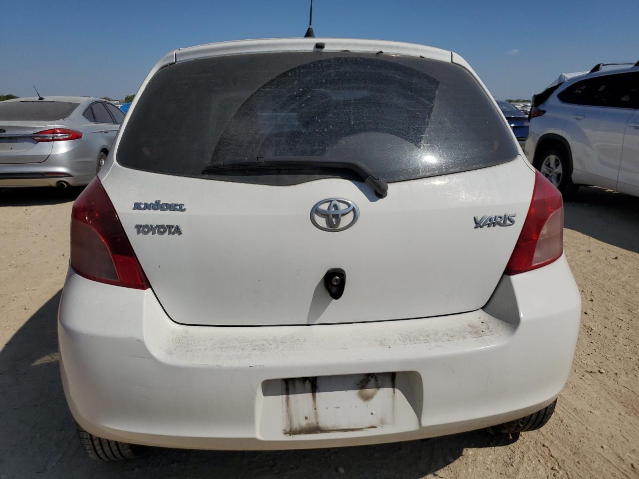 2008 Toyota Yaris - Фото 6