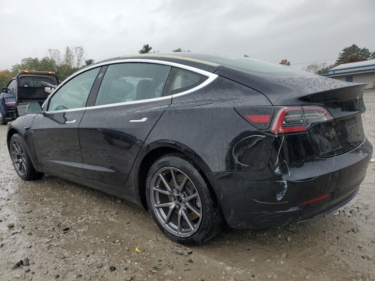 2018 Tesla Model 3 - Image 2