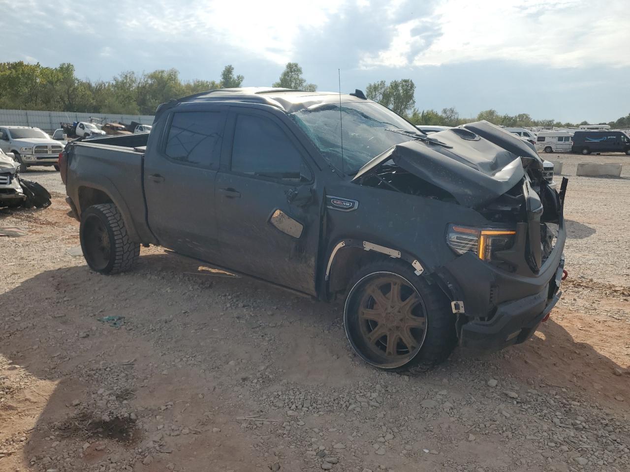 2023 GMC Sierra K1500 At4 - Image 4