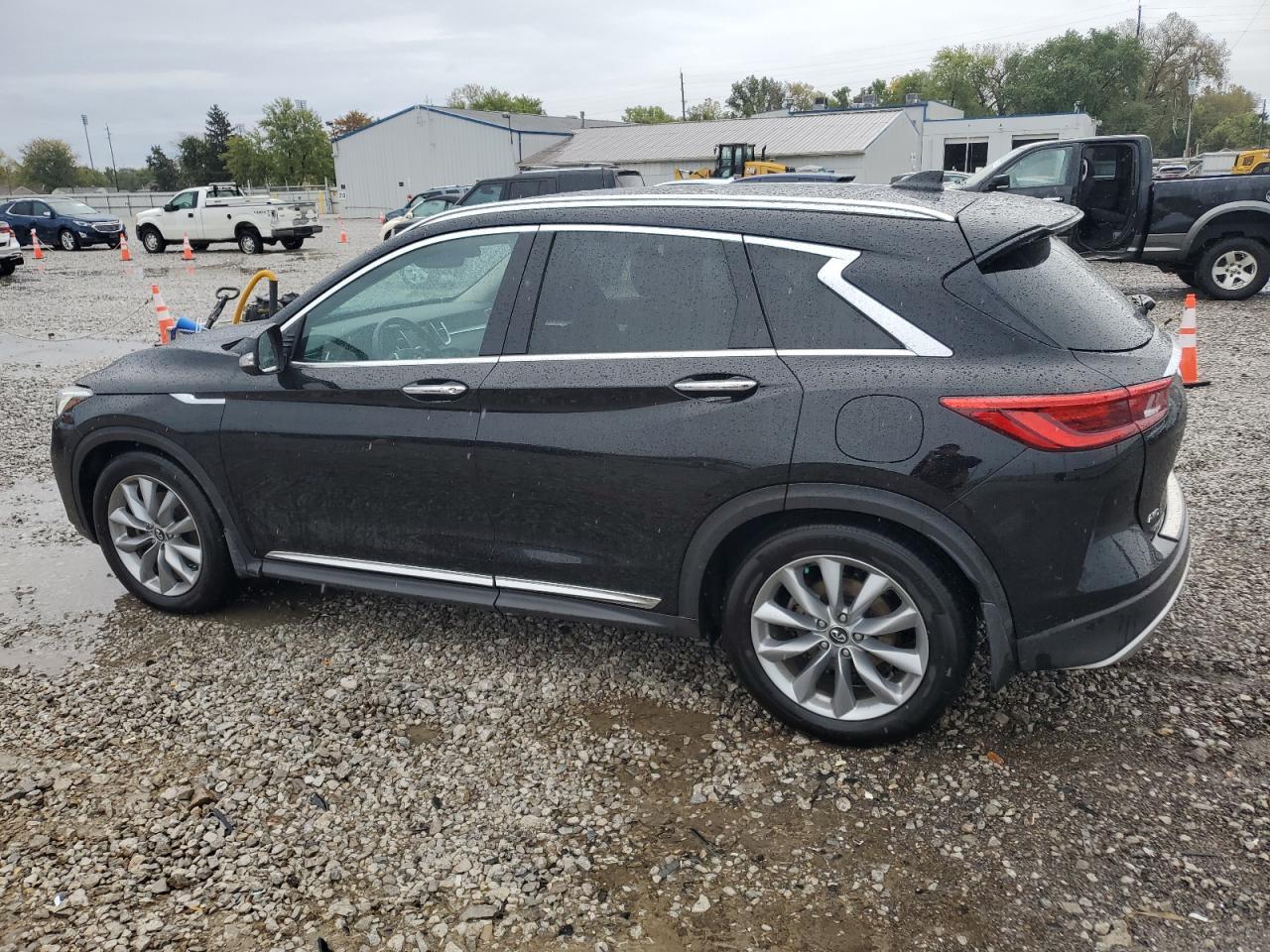 2019 Infiniti Qx50 Essential - Image 2