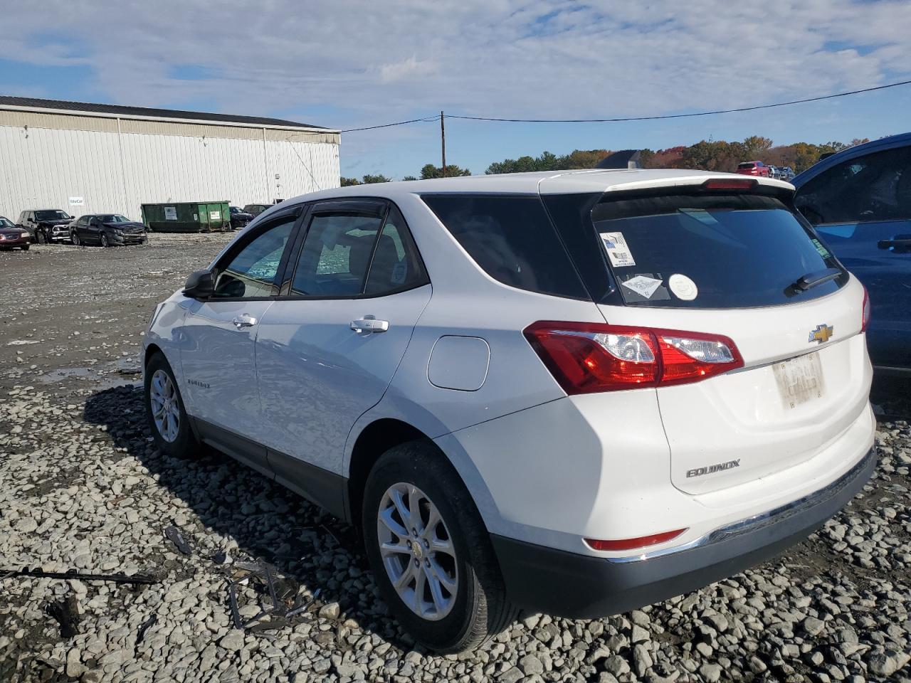 2018 Chevrolet Equinox Ls - Фото 2