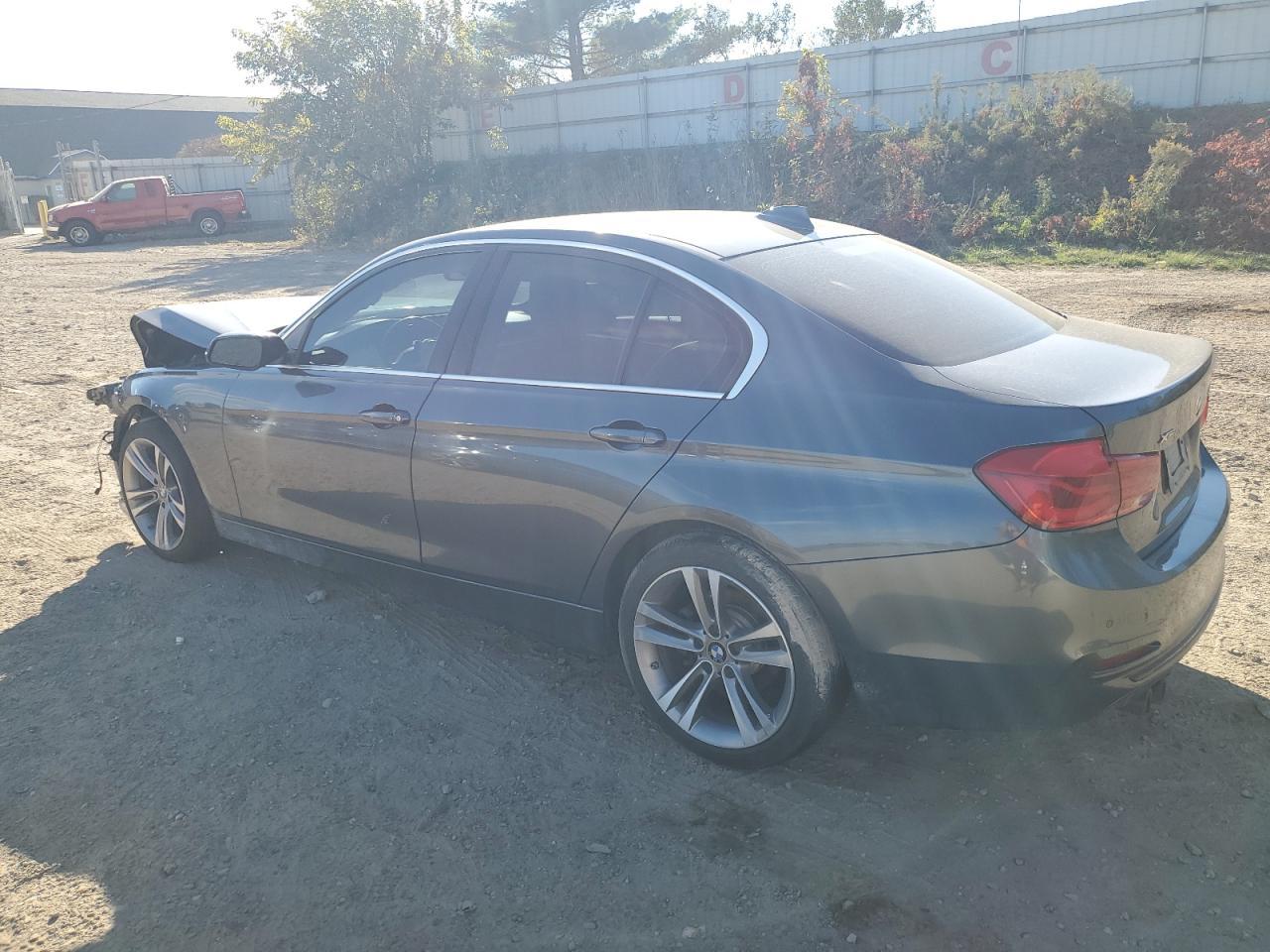 2017 BMW 330 Xi - Фото 2