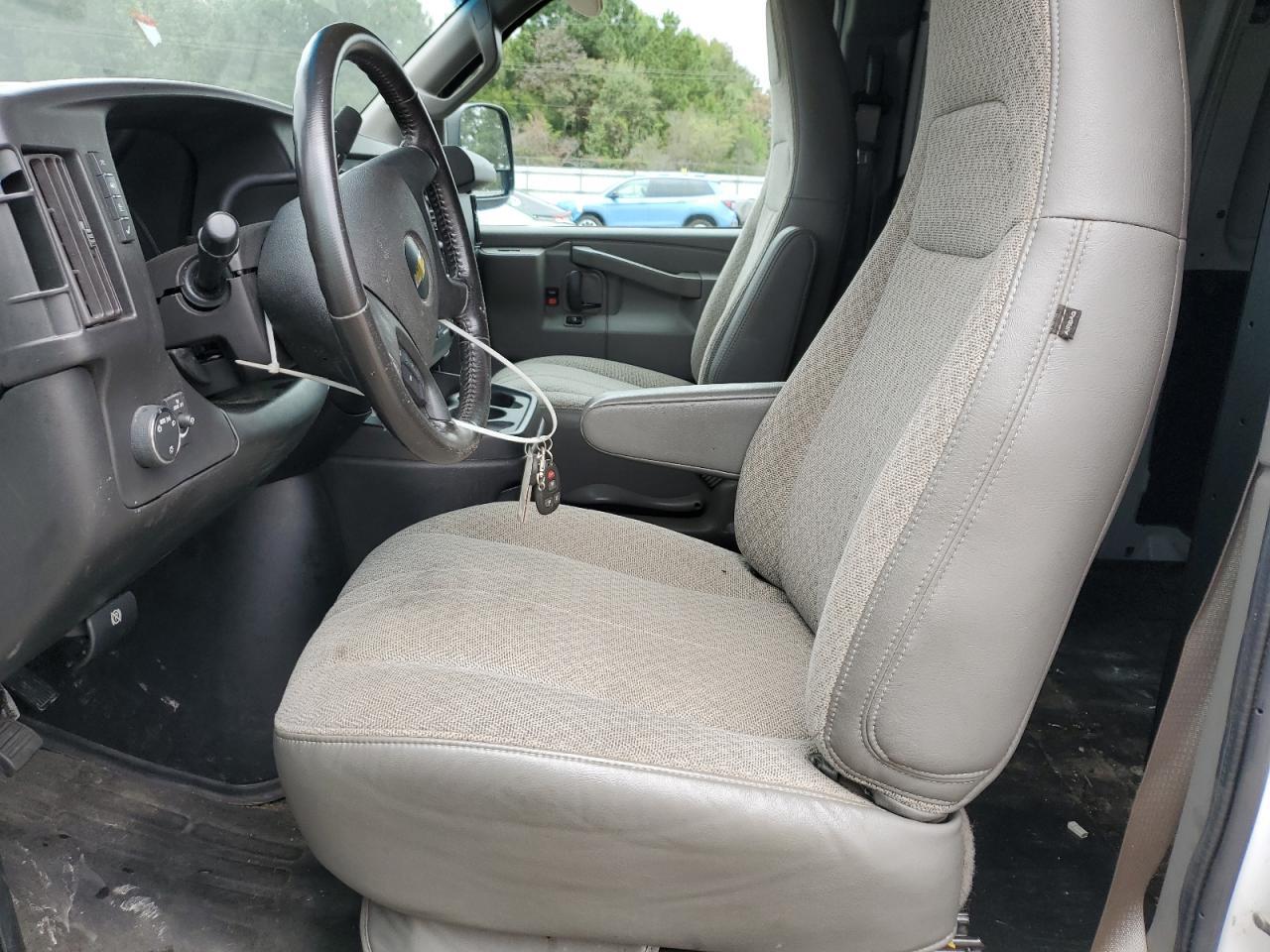 2021 Chevrolet Express G2500 - Фото 7