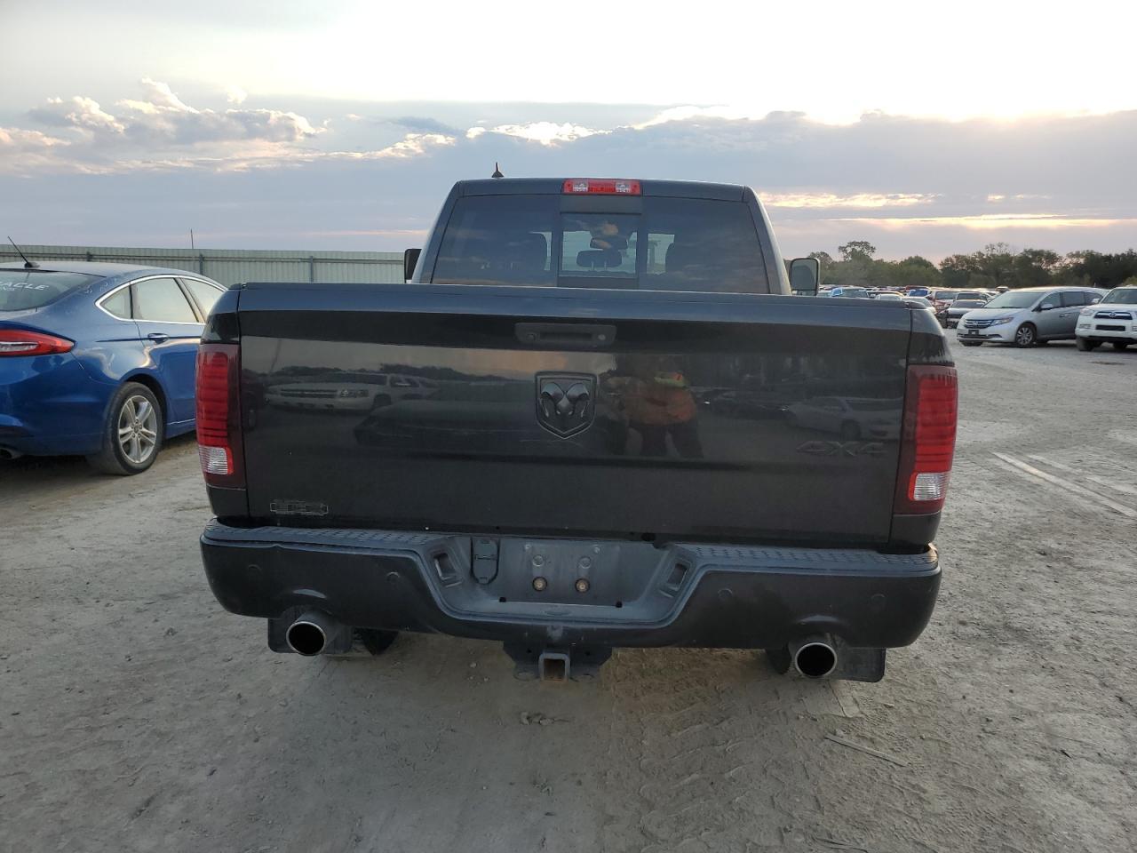 2018 Ram 1500 Sport - Фото 6