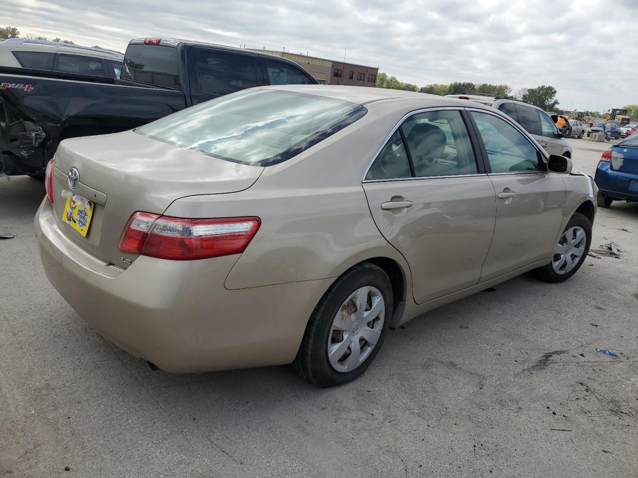 2007 Toyota Camry Le - Фото 3