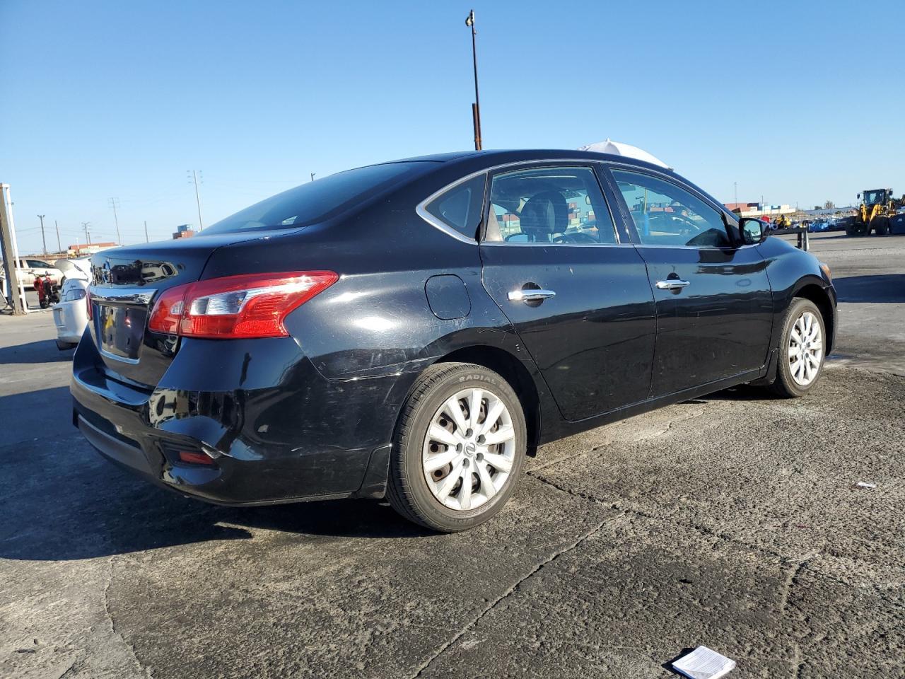 2016 Nissan Sentra S - Image 3