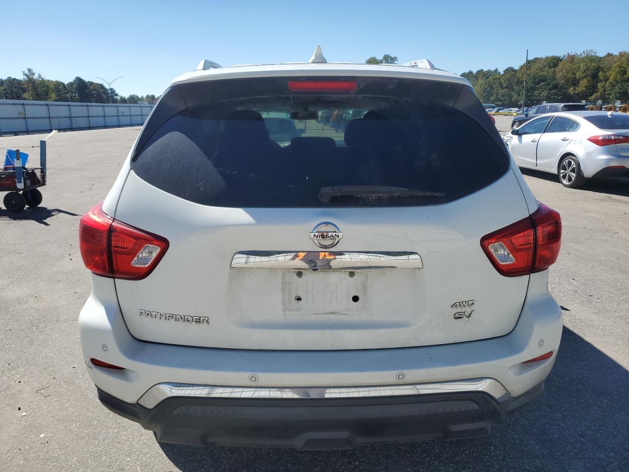 2020 Nissan Pathfinder Sv - Image 6