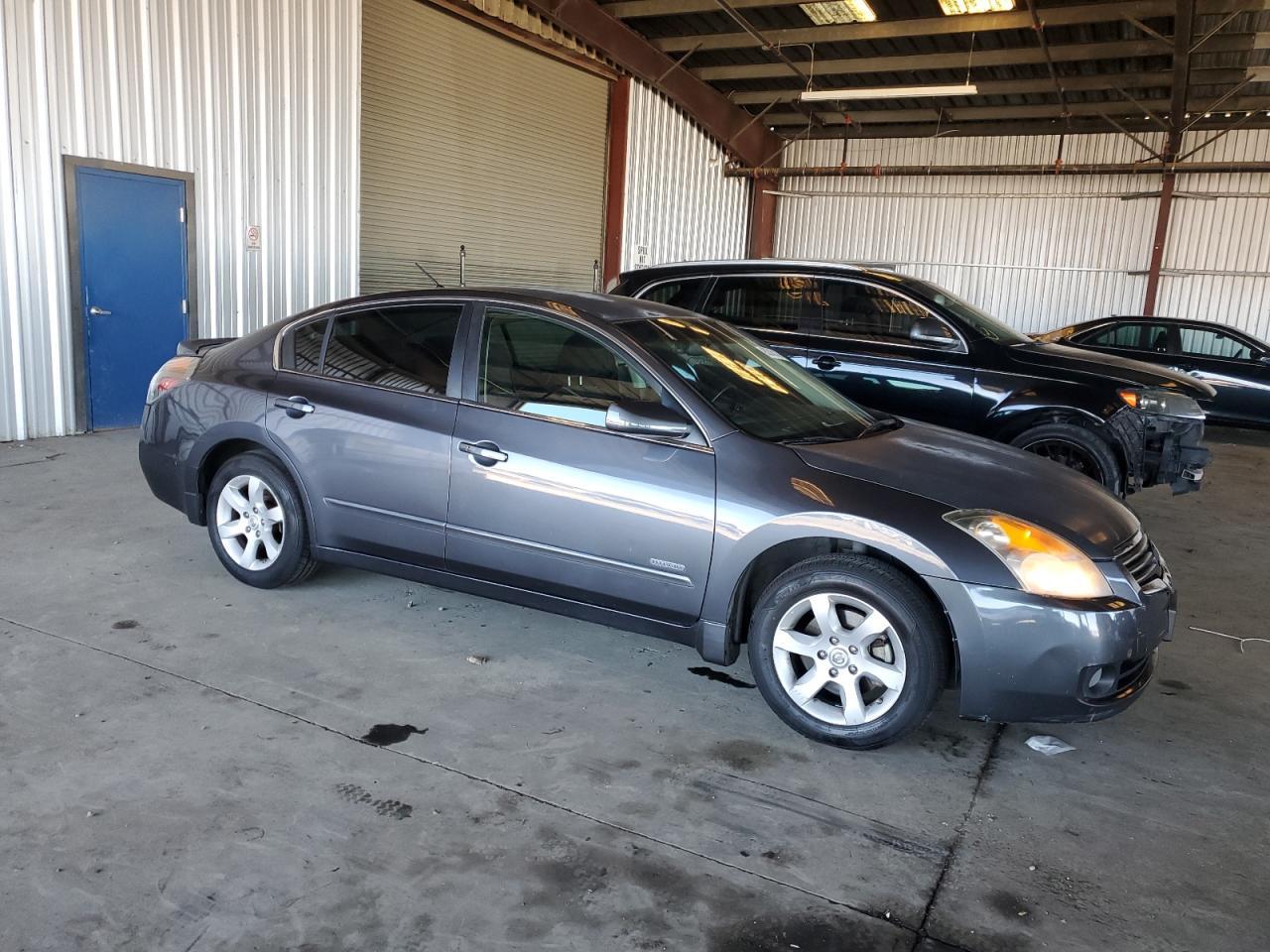 2009 Nissan Altima Hybrid - Image 4