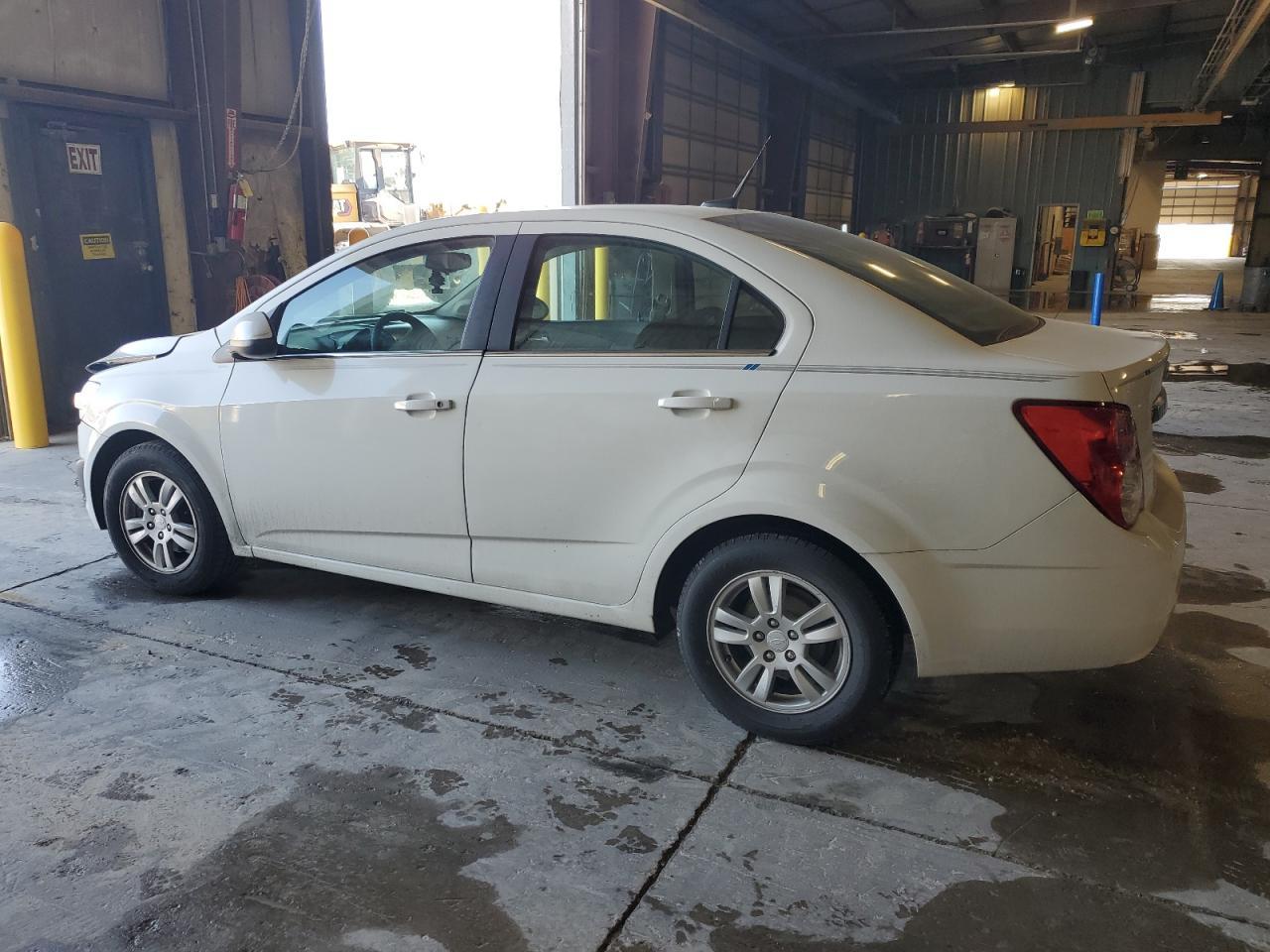 2013 Chevrolet Sonic Lt - Фото 2