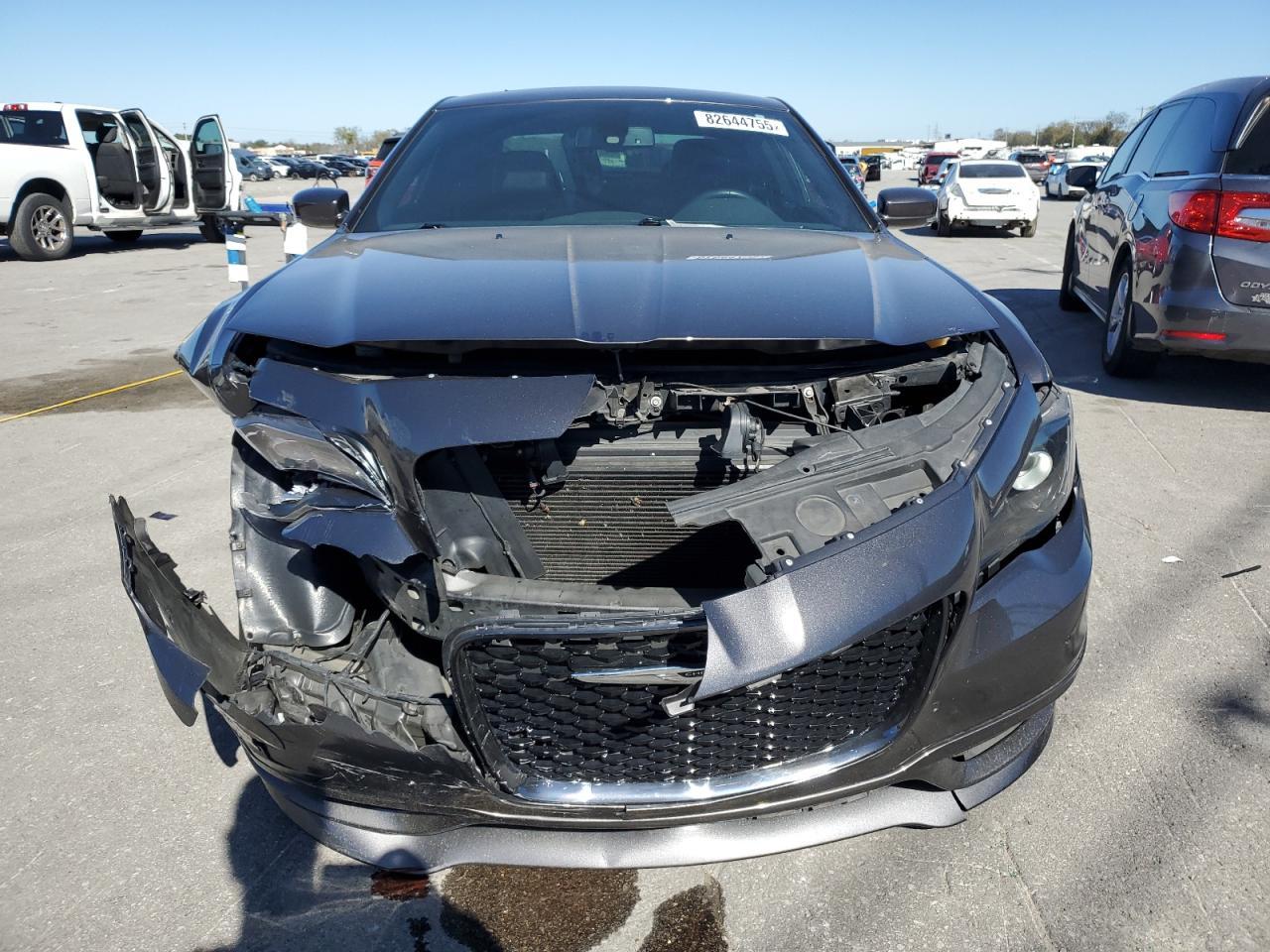 2019 Chrysler 300 S - Image 5